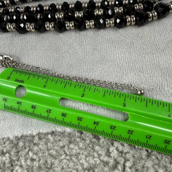 Black Faceted Beaded Necklace Three Strand Silver Tone Accents Vintage Classic - Picture 8 of 16
